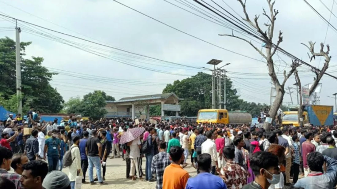 ঢাকা-চট্টগ্রাম মহাসড়ক, ৬ কিলোমিটারজুড়ে যানজট